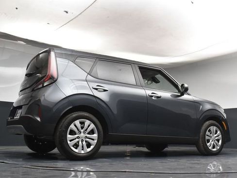 Used 2025 Kia Soul LX image 36