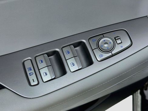 Used 2025 Hyundai Palisade SEL FWD image 17