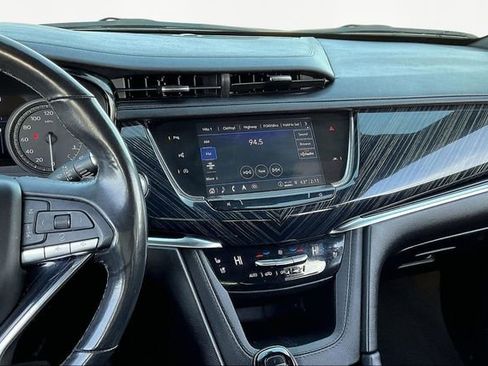 Used 2024 Cadillac XT6 Premium Luxury w/ Technology Package image 9