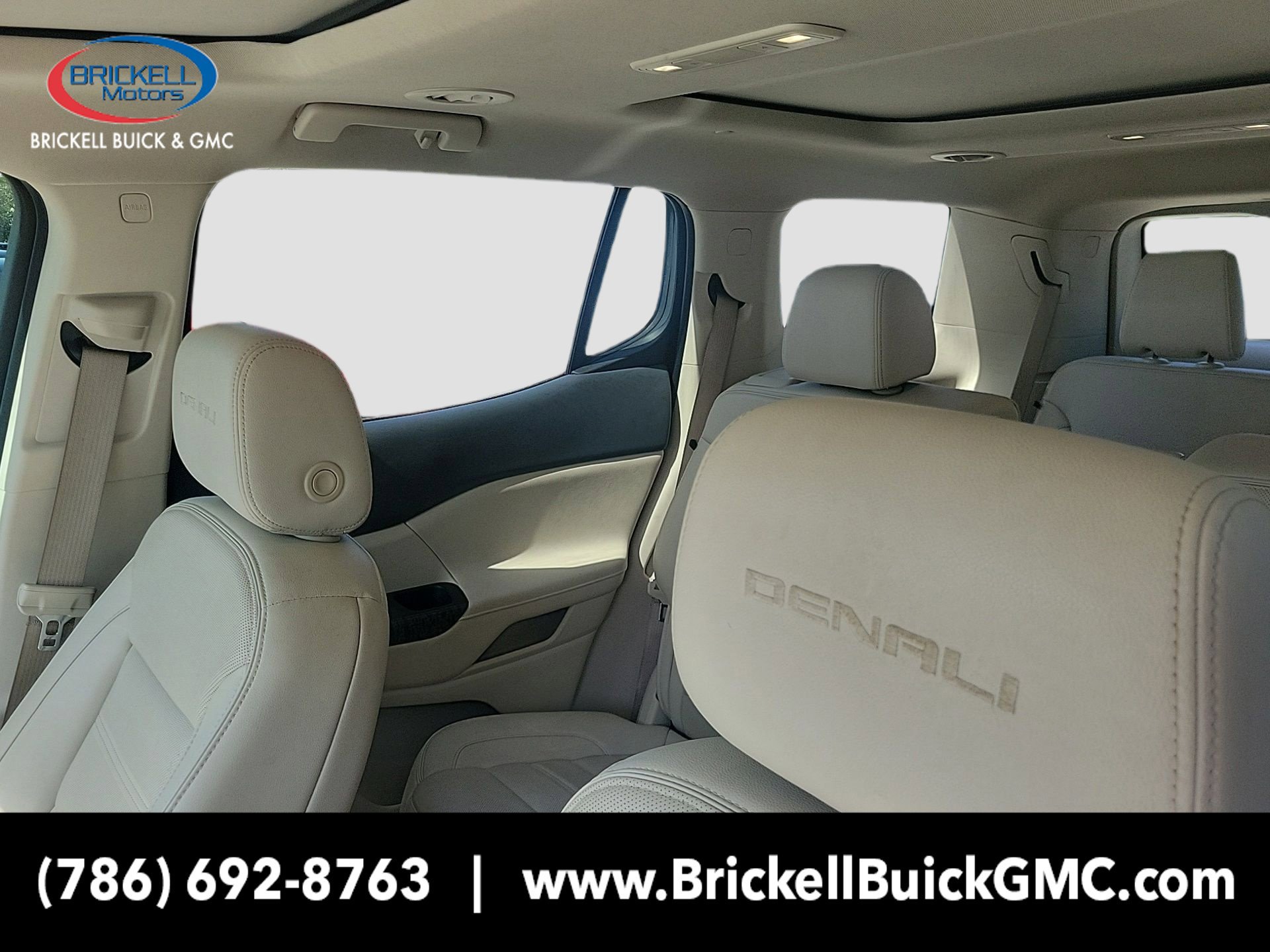 Used 2023 GMC Acadia Denali w/ Denali Ultimate Package FWD image 24
