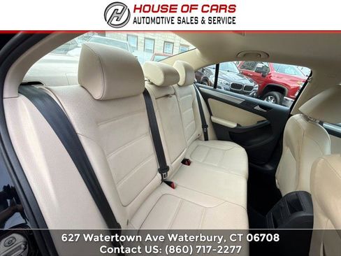 Used 2018 Volkswagen Jetta SE image 39