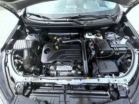 Certified 2023 Chevrolet Equinox LT AWD/4WD image 13