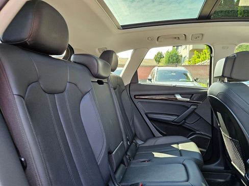 Used 2019 Audi Q5 2.0T Premium Plus w/ Premium Plus Package AWD/4WD image 16