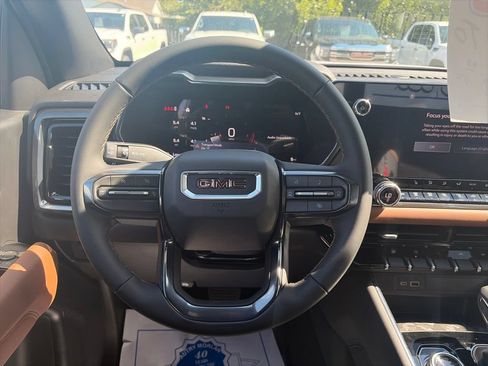 New 2026 GMC Canyon AT4 AWD/4WD image 15
