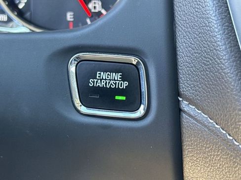 Used 2022 GMC Acadia SLT w/ Technology Package image 29