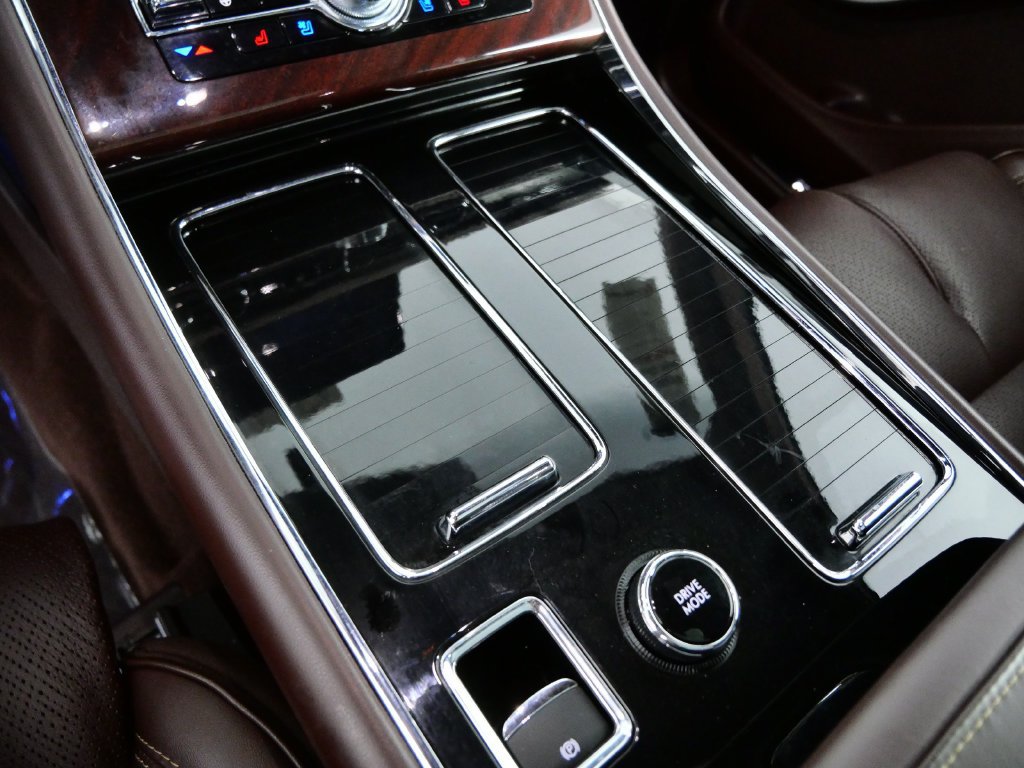 Certified 2023 Lincoln Aviator Black Label w/ Dynamic Handling Package AWD/4WD image 20