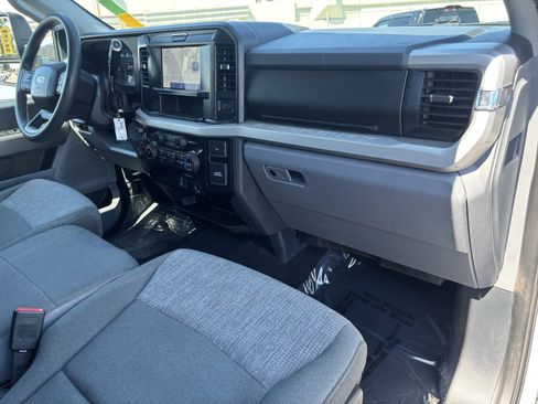 Used 2025 Ford F250 XLT image 13
