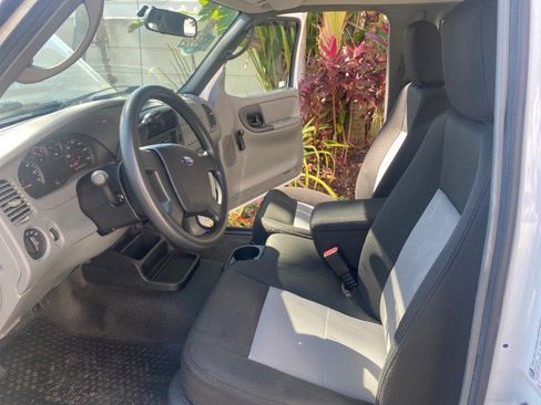 Used 2010 Ford Ranger XL image 11