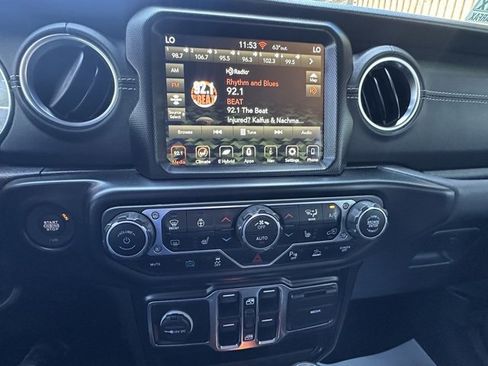 Used 2021 Jeep Wrangler Unlimited Sahara w/ Cold Weather Group image 29