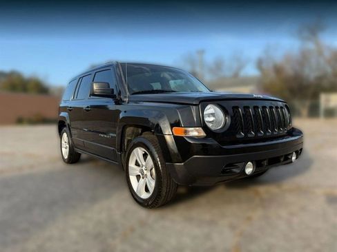 Used 2016 Jeep Patriot Latitude image 5