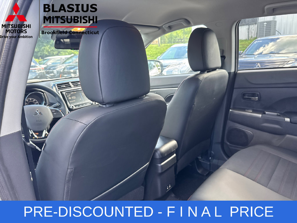 Used 2025 Mitsubishi Outlander Sport SE AWD/4WD image 23