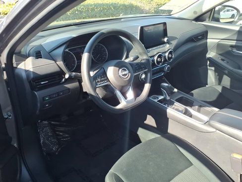 Certified 2024 Nissan Sentra SV FWD image 21