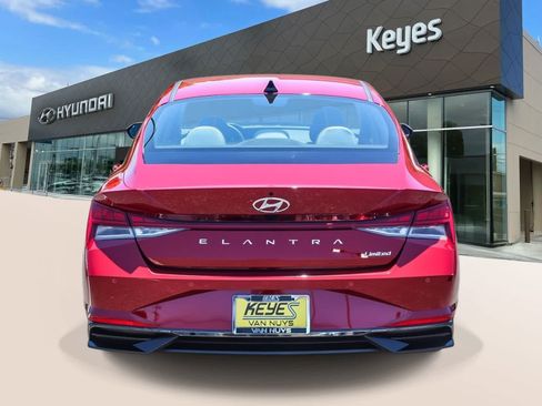 Certified 2023 Hyundai Elantra Limited FWD image 6