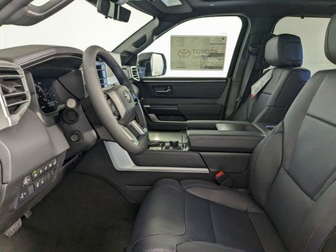 New 2025 Toyota Tundra Platinum image 12