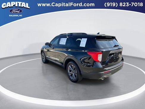 Certified 2022 Ford Explorer XLT w/ Equipment Group 202A image 6
