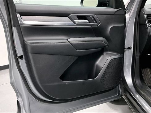 Used 2025 GMC Terrain Elevation FWD image 21