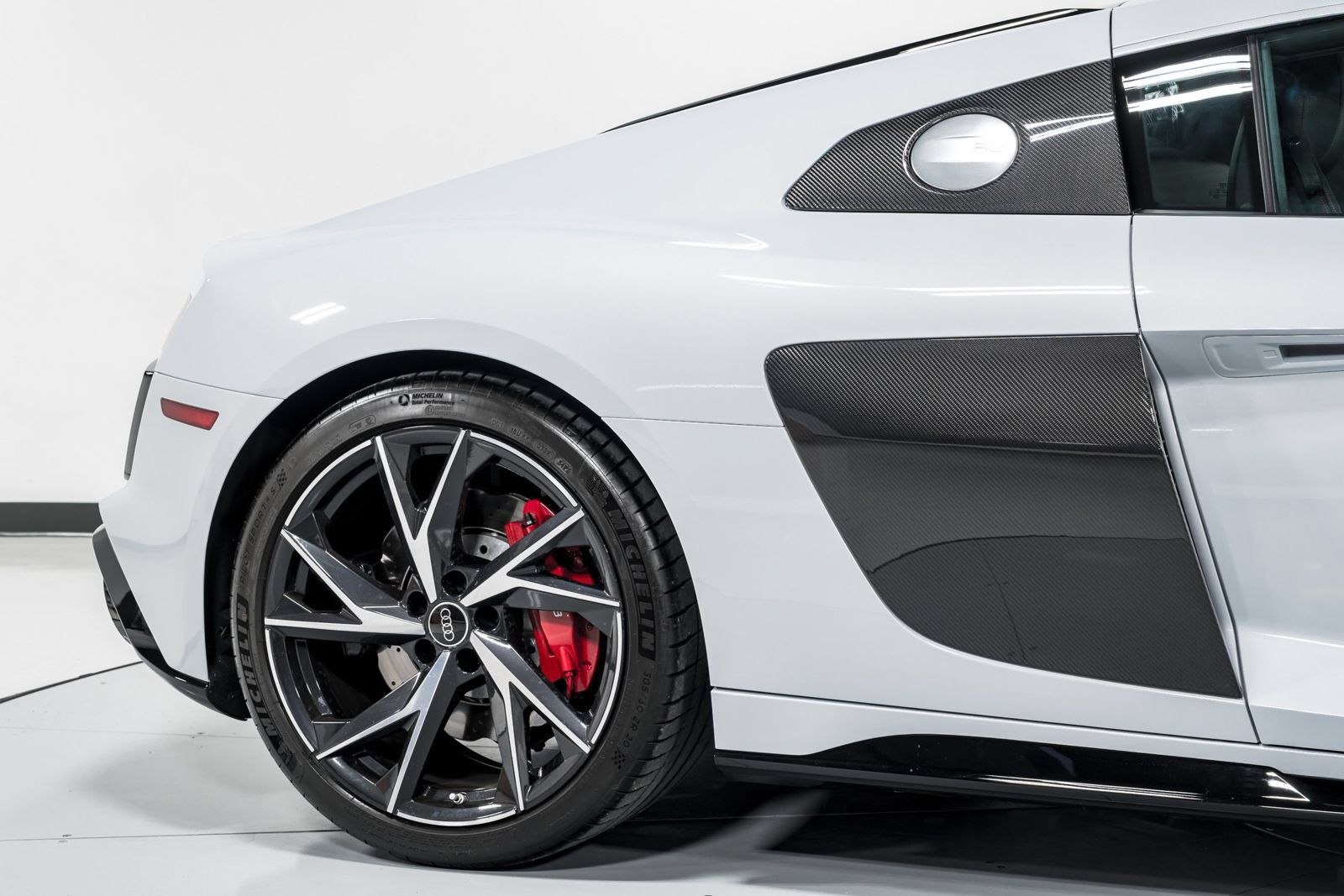 Used 2023 Audi R8 V10 performance RWD image 41