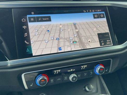 Used 2023 Audi Q3 2.0T Premium Plus w/ Premium Plus Package image 24