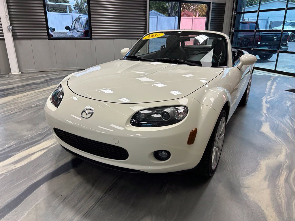 Used 2007 MAZDA MX-5 Miata Touring RWD image 3