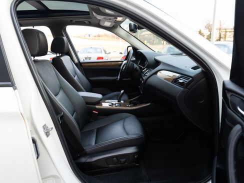 Used 2012 BMW X3 xDrive28i image 9