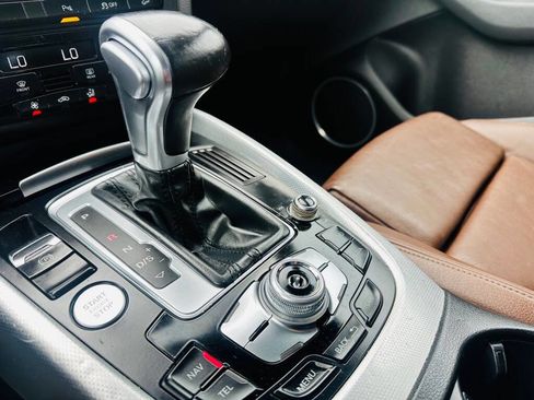 Used 2017 Audi Q5 2.0T Premium Plus w/ Technology Package image 14