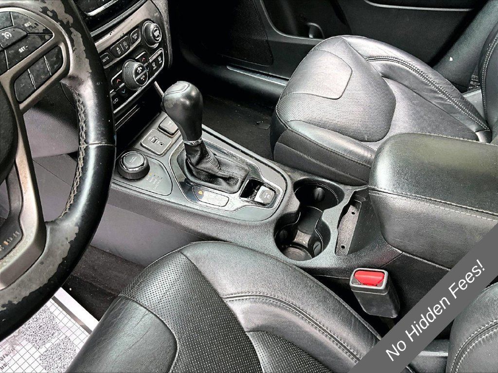Used 2020 Jeep Cherokee Limited AWD/4WD image 11