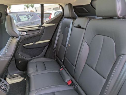 New 2026 Volvo XC40 B5 Ultra w/ Climate Package image 12
