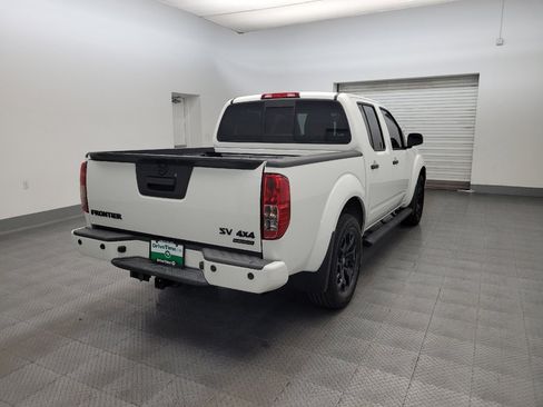 Used 2020 Nissan Frontier SV w/ Midnight Edition Floor Mats AWD/4WD image 9