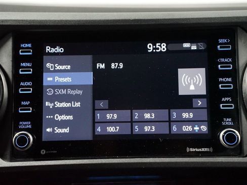 Used 2021 Toyota Tacoma TRD Sport image 18