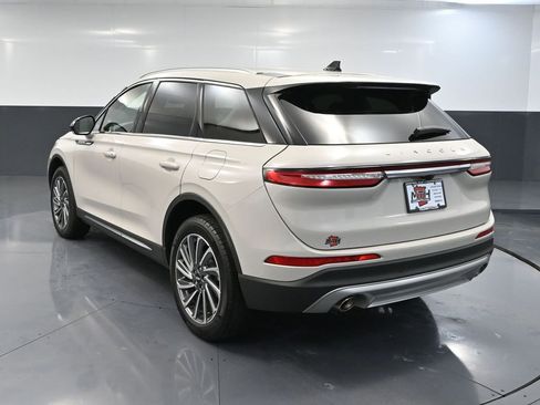 Used 2023 Lincoln Corsair Reserve image 8