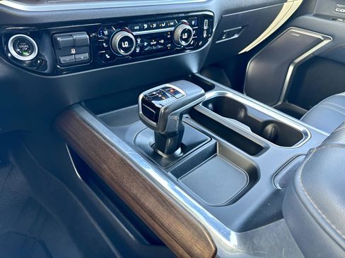 Used 2022 Chevrolet Silverado 1500 High Country image 31