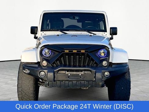 Used 2017 Jeep Wrangler Unlimited Sahara image 3