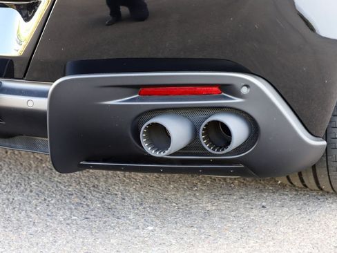 Certified 2025 Ferrari Roma Spider RWD image 63