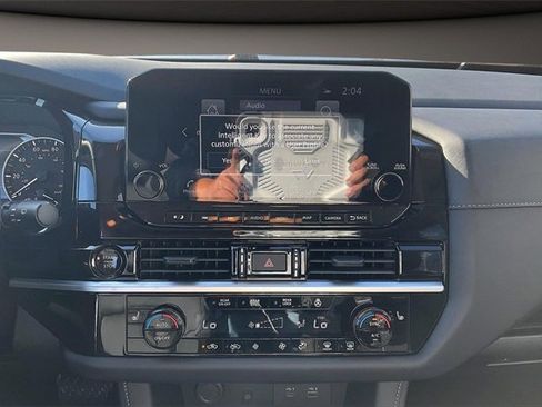 New 2025 Nissan Pathfinder SL image 6