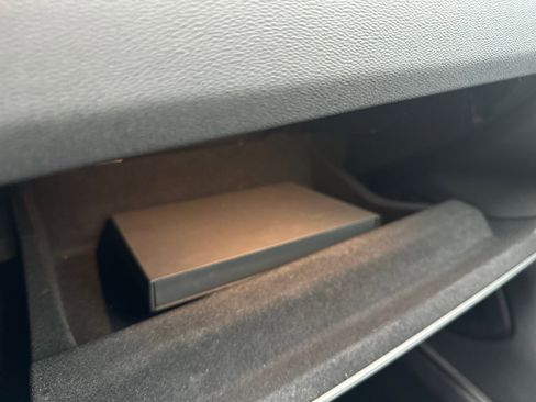 Certified 2025 Volvo S60 B5 Core image 16