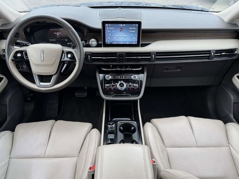 Used 2022 Lincoln Corsair Reserve w/ Equipment Group 201A image 2