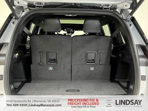 New 2025 Jeep Grand Cherokee L Limited w/ Trailer Tow Package AWD/4WD image 8