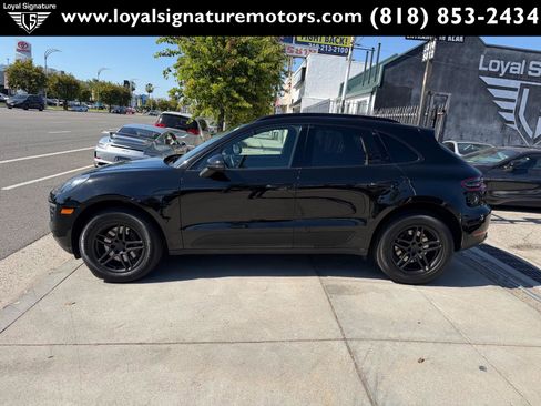 Used 2017 Porsche Macan AWD/4WD image 4