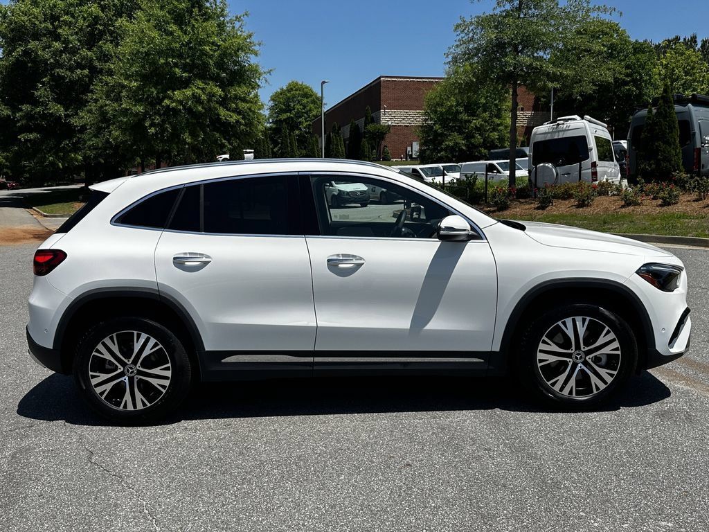 Certified 2025 Mercedes-Benz GLA 250 4MATIC image 9