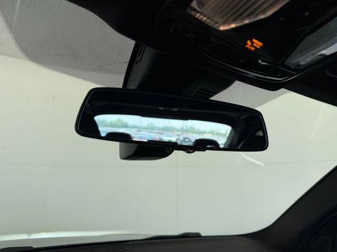 Used 2025 BMW 330i Sedan RWD image 19