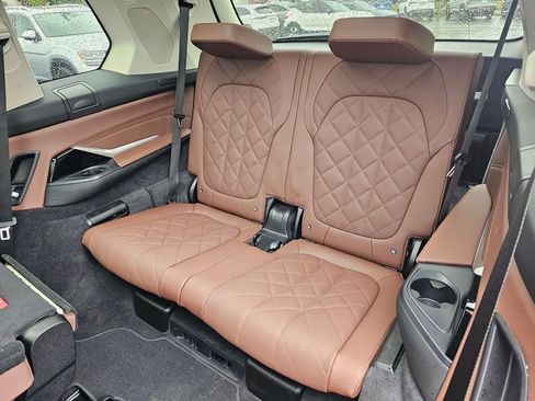 Used 2026 BMW X7 xDrive40i AWD/4WD image 24