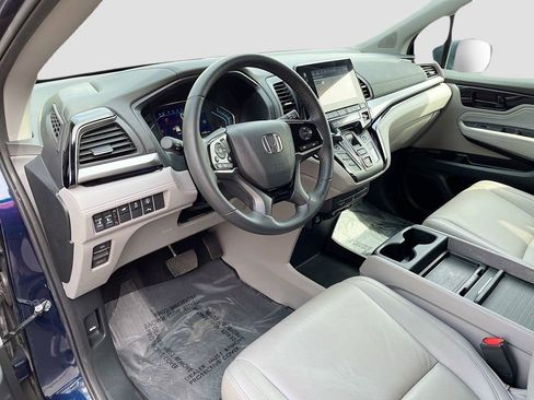 Used 2024 Honda Odyssey Touring image 9
