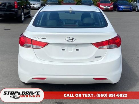 Used 2012 Hyundai Elantra Limited image 4