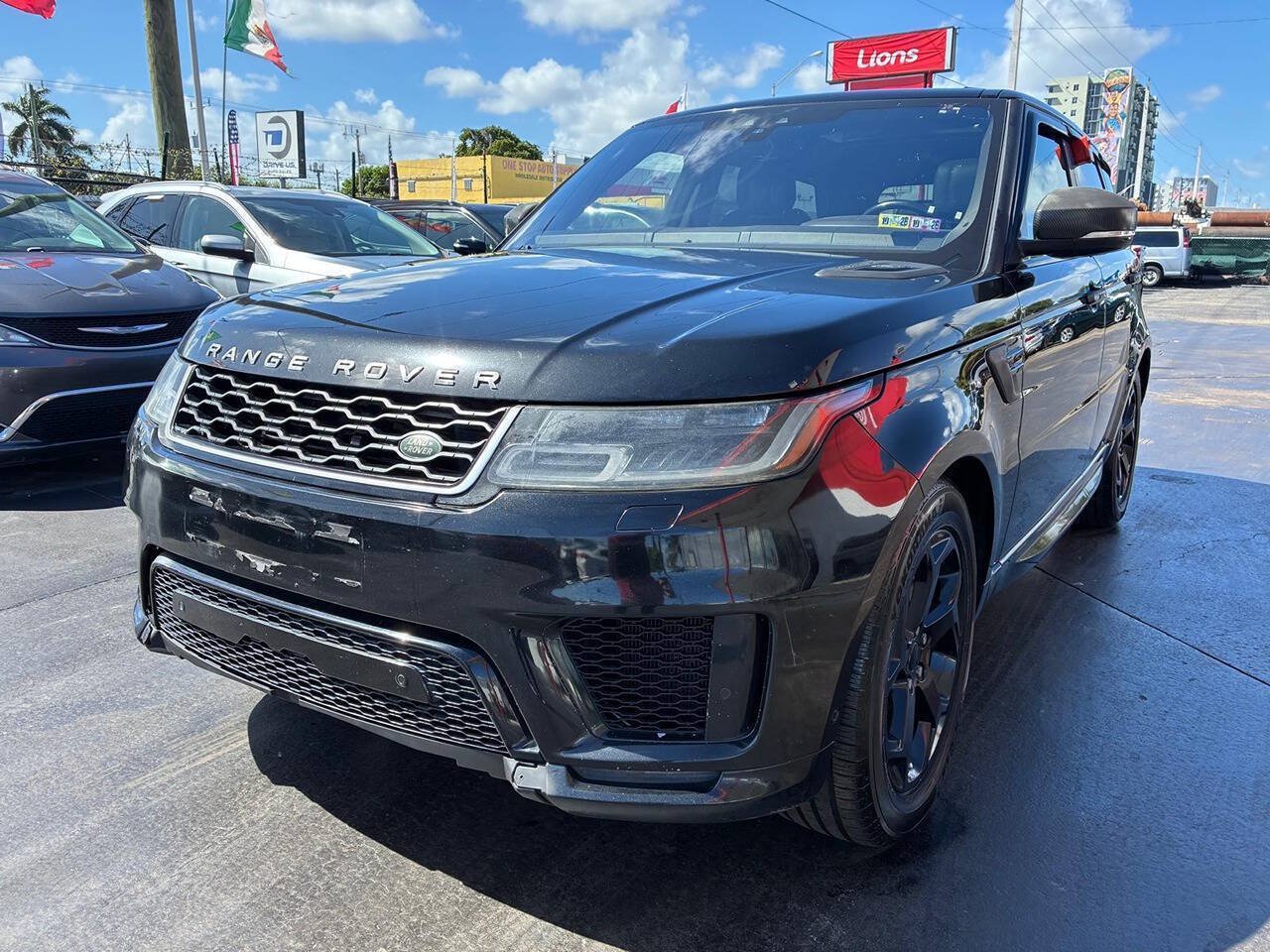Used 2018 Land Rover Range Rover Sport HSE AWD/4WD image 3