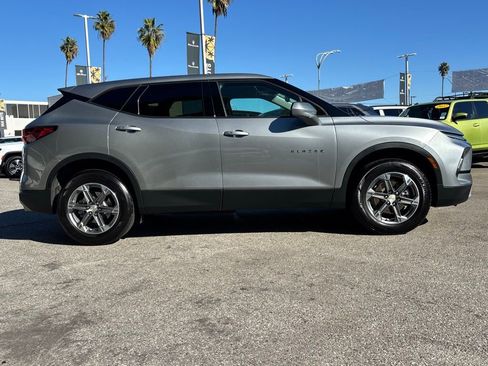 Used 2023 Chevrolet Blazer LT image 3