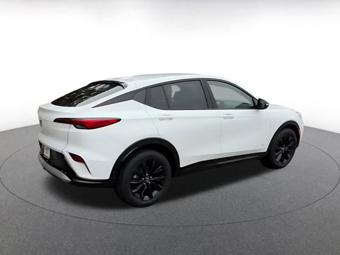 Used 2025 Buick Envista Sport Touring image 14