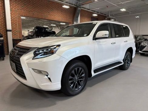 Used 2023 Lexus GX 460 Premium w/ Premium Package AWD/4WD image 3