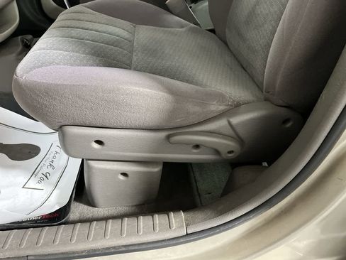 Used 2004 Chrysler PT Cruiser image 13