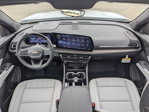 New 2026 Chevrolet Traverse High Country w/ LPO, Floor Liner Package image 17