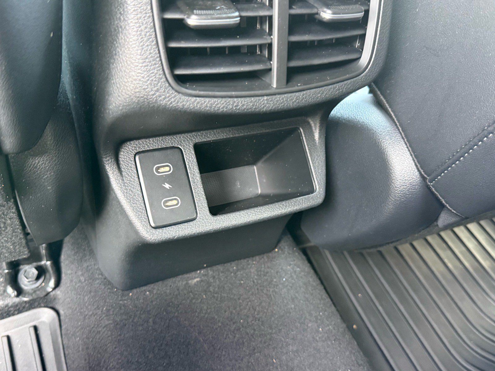 Used 2024 Kia Seltos X-Line AWD/4WD image 19